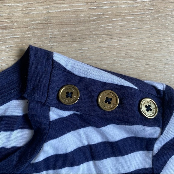 Michael Kors top lot teeshirt & cold shoulder long sleeve medium - Picture 8 of 13